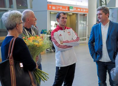 Mistrz świata Tomasz Bartnik i jego złoty medal w kdw 3x40 już Polsce!