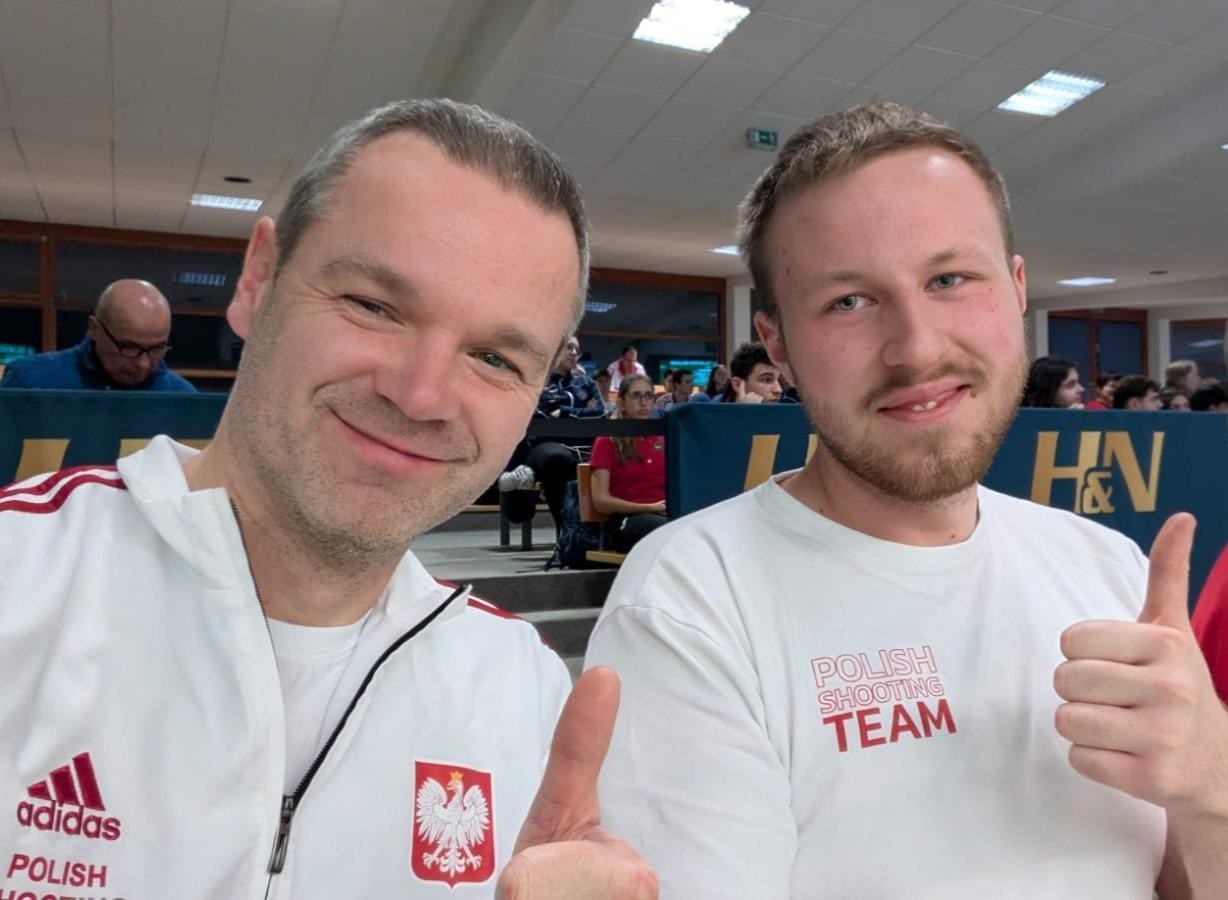 Fot. Trener Piotr Daniluk i Piotr Bujewicz - ZKS Gwardia Zielona G&oacute;ra 